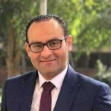 دكتور أحمد إبراهيم أمين باطنة في التجمع القاهرة