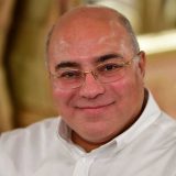 دكتور مصطفي عبد العظيم قلب في التجمع القاهرة