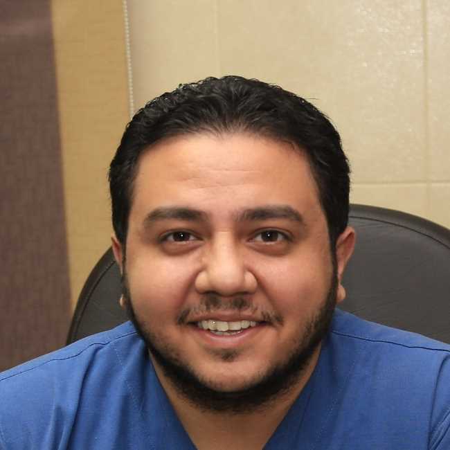 دكتور راجي عماد تادرس اخصائي طب و جراحه الفم و الاسنان دليل أطباء كشوفات