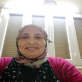 دكتورة صفاء شفيق امام اطفال في التجمع القاهرة